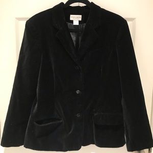 Vintage black velvet blazer sz 16